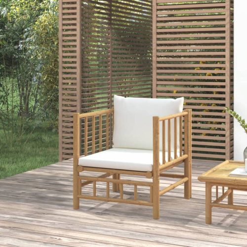 Bambusz kerti kanapé krémfehér párnákkal